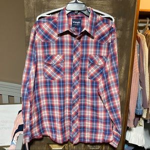 Mens Wrangler shirt